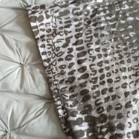 Top - Picture 3 of 3